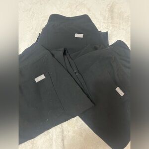 3 pairs of Size medium black Fig scrub pants